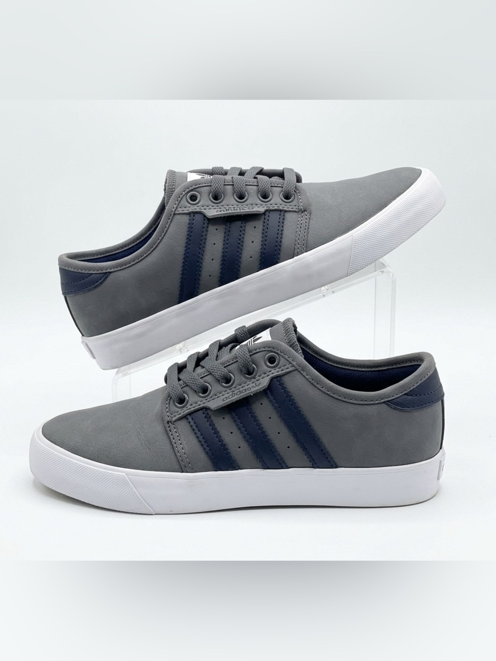 Adidas Originals Seeley Sneakers Grey / Navy EE6138 Youth 4 (Fits Women’s 5.5)